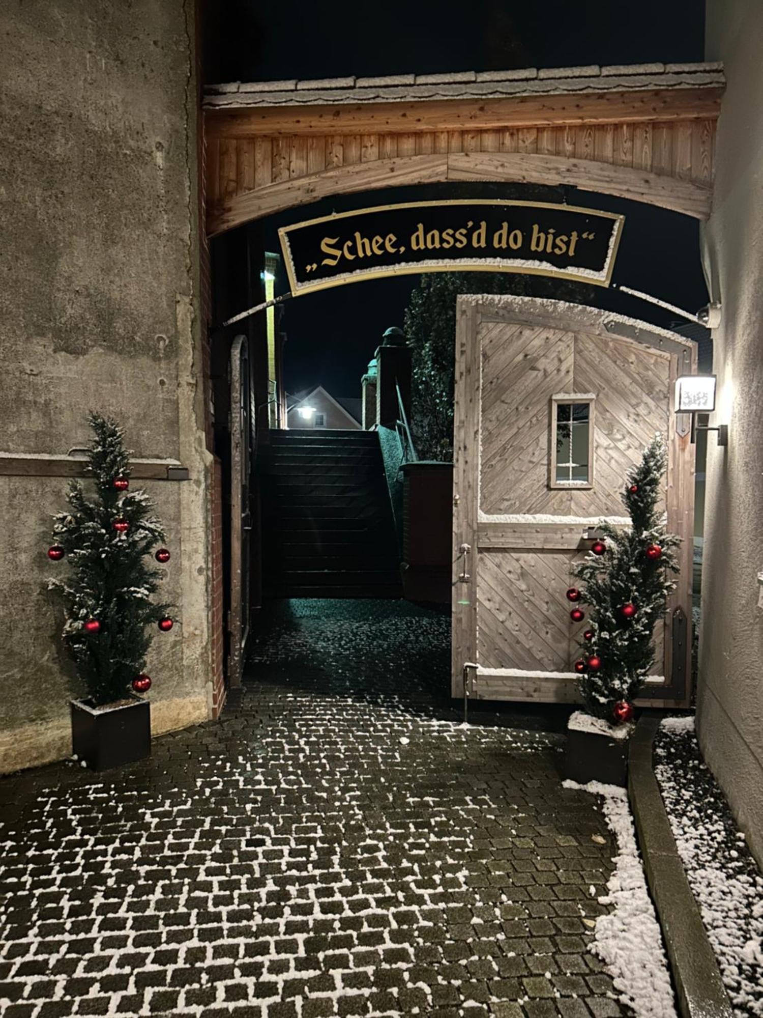 Hotelgasthof Kirchenwirt Schierling Exterior foto